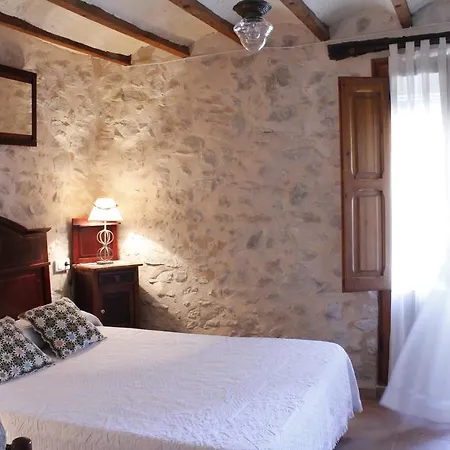 Bed & Breakfast Casa Rural El Castellot Patro