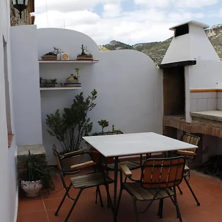Bed & Breakfast Casa Rural El Castellot