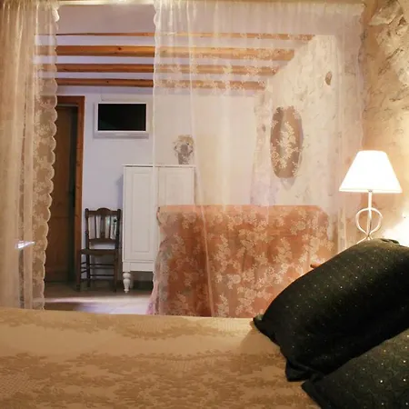 Bed & Breakfast Casa Rural El Castellot