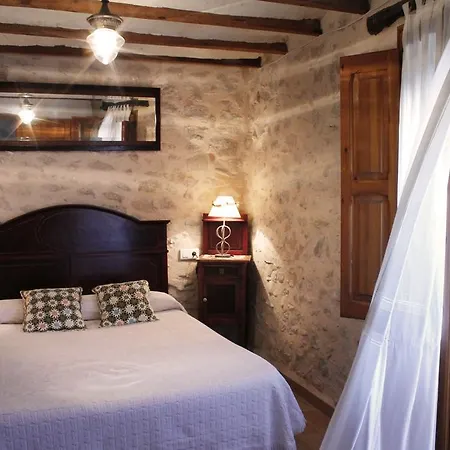 Bed & Breakfast Casa Rural El Castellot