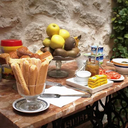 Casa Rural El Castellot Bed & Breakfast
